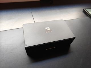 Nintendo Switch OLED 64GB +Hogwarts Legacy-thumb-3