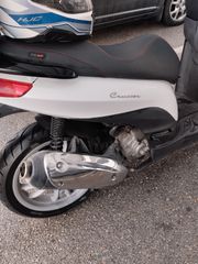 Piaggio Carnaby 300 Cruiser 2013-thumb-2