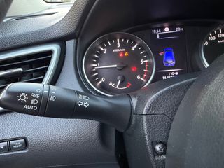 Nissan Qashqai 2018-thumb-13