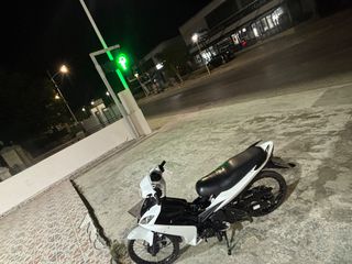 Yamaha CRYPTON-X135 2015 SPECIAL EDITION-thumb-4