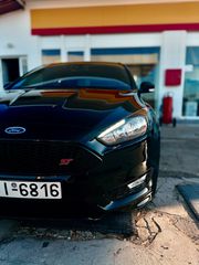 Ford Focus 2017 ST-LINE-thumb-1