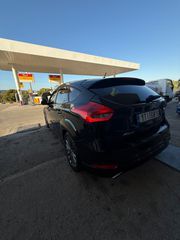 Ford Focus 2017 ST-LINE-thumb-7
