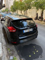 Ford Focus 2017 ST-LINE-thumb-13