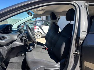 Peugeot 208 2018 1.2 PURETECH 100 ALLURE PACK-thumb-9