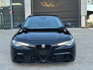 Alfa Romeo Giulia 2017 TURBO VELOCE!-thumb-1