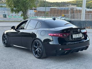 Alfa Romeo Giulia 2017 TURBO VELOCE!-thumb-6