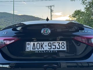 Alfa Romeo Giulia 2017 TURBO VELOCE!-thumb-8