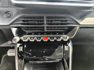 Peugeot 2008 2020 GT LINE | 1.2 PureTech (130 Hp)-thumb-27
