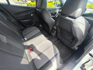 Peugeot 2008 2020 GT LINE | 1.2 PureTech (130 Hp)-thumb-32