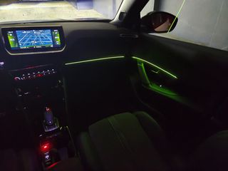 Peugeot 2008 2020 GT LINE | 1.2 PureTech (130 Hp)-thumb-36