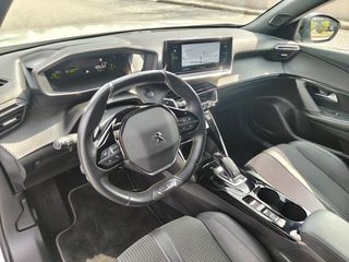 Peugeot 2008 2020 GT LINE | 1.2 PureTech (130 Hp)-thumb-11