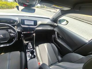 Peugeot 2008 2020 GT LINE | 1.2 PureTech (130 Hp)-thumb-20