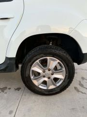 Dacia Duster 2014-thumb-9