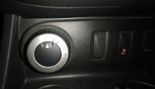 Dacia Duster 2014-thumb-12