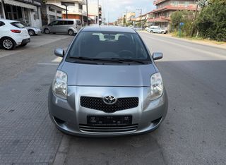Toyota Yaris 2007 1.0 COMFORT-thumb-2