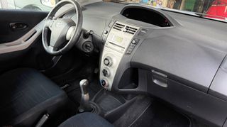 Toyota Yaris 2007 1.0 COMFORT-thumb-7
