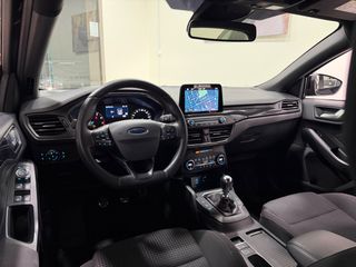 Ford Focus 2019 ST LINE | LED | CAMERA | NAVI | CLIMA-thumb-16