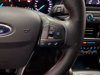 Ford Focus 2019 ST LINE | LED | CAMERA | NAVI | CLIMA-thumb-21