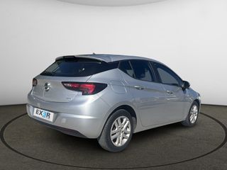 Opel Astra 2016-thumb-3