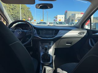 Opel Astra 2016-thumb-7