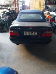 Mercedes-Benz CLK 200 2002-thumb-7