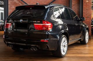 Full Bodykit μετατροπής BMW X5 e70 σε X5M e70-thumb-4