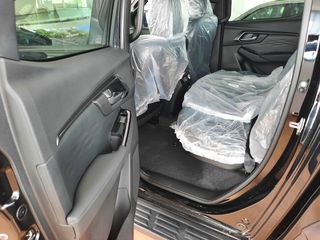 Isuzu D-Max 2026 ARENA 4X4 AUTO-thumb-5