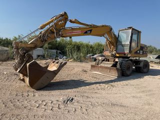 Εκσκαφέας Με Λάστιχα CAT 2000 215-thumb-3