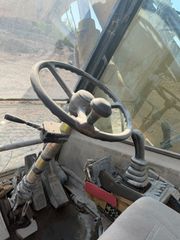 Εκσκαφέας Με Λάστιχα CAT 2000 215-thumb-8