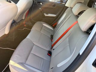 Peugeot 208 2015 Panorama full extra-thumb-10