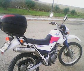 Yamaha 2000 SEROW 225