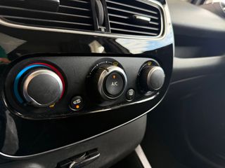 Renault Clio 2017 ΜΕ ΤΟΝ ΠΙΟ ΠΟΛΥΒΡΑΒΕΥΜΕΝΟ ΚΙΝΗΤΗΤΑ !!! ΦΑΝΤΑΣΤΙΚΟ !!!-thumb-14