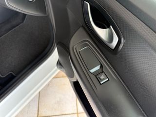 Renault Clio 2017 ΜΕ ΤΟΝ ΠΙΟ ΠΟΛΥΒΡΑΒΕΥΜΕΝΟ ΚΙΝΗΤΗΤΑ !!! ΦΑΝΤΑΣΤΙΚΟ !!!-thumb-24