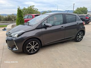 Toyota Yaris 2018 1.5 ACTIVE-thumb-2