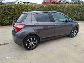 Toyota Yaris 2018 1.5 ACTIVE-thumb-8