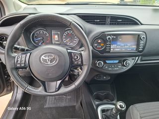 Toyota Yaris 2018 1.5 ACTIVE-thumb-25