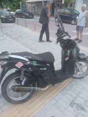 Sym HD 200i EVO 2004