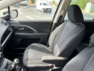 Mazda 5 2012 /// 7 θέσιο ///  1.6 CD Diesel Center-Line ///-thumb-25
