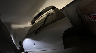 Καπό πορτ μπαγκαζ Subaru vivio