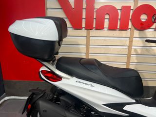 Piaggio Beverly 400 2021-thumb-5