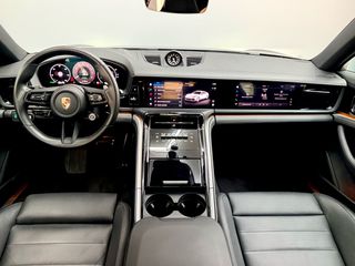 Porsche Panamera 2024 4 E-HYBRID-thumb-15