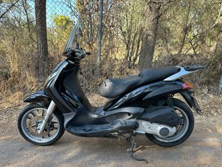 Piaggio Beverly 250 2004-thumb-1