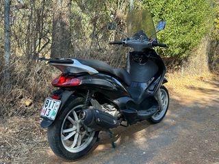Piaggio Beverly 250 2004-thumb-2