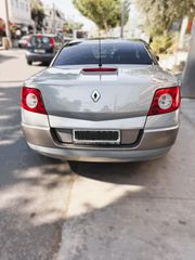 Renault Megane 2004-thumb-2