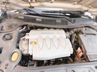Renault Megane 2004-thumb-9