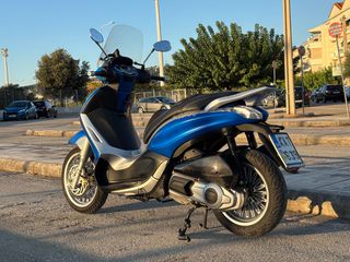 Piaggio Beverly 300 2011-thumb-3