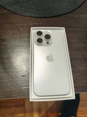 Πωλείται Apple IPhone 15 pro-thumb-1