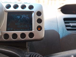 Chevrolet Spark 2011-thumb-18