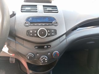 Chevrolet Spark 2011-thumb-19