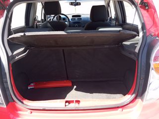 Chevrolet Spark 2011-thumb-25
